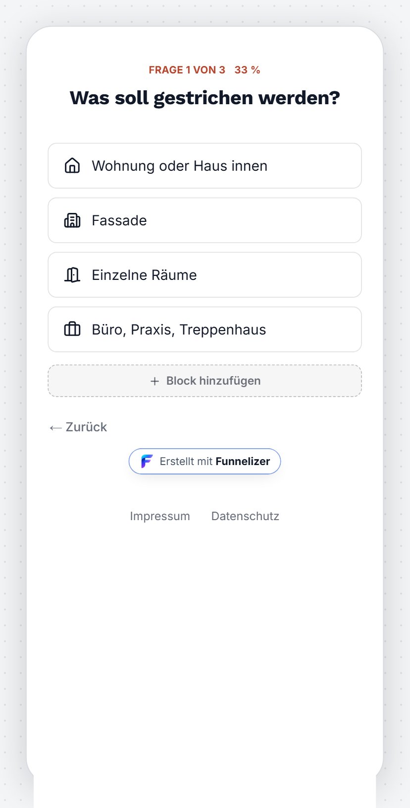 Die Vorschau im Builder: der Funnel im Geräterahmen, daneben die Blöcke des Schritts.